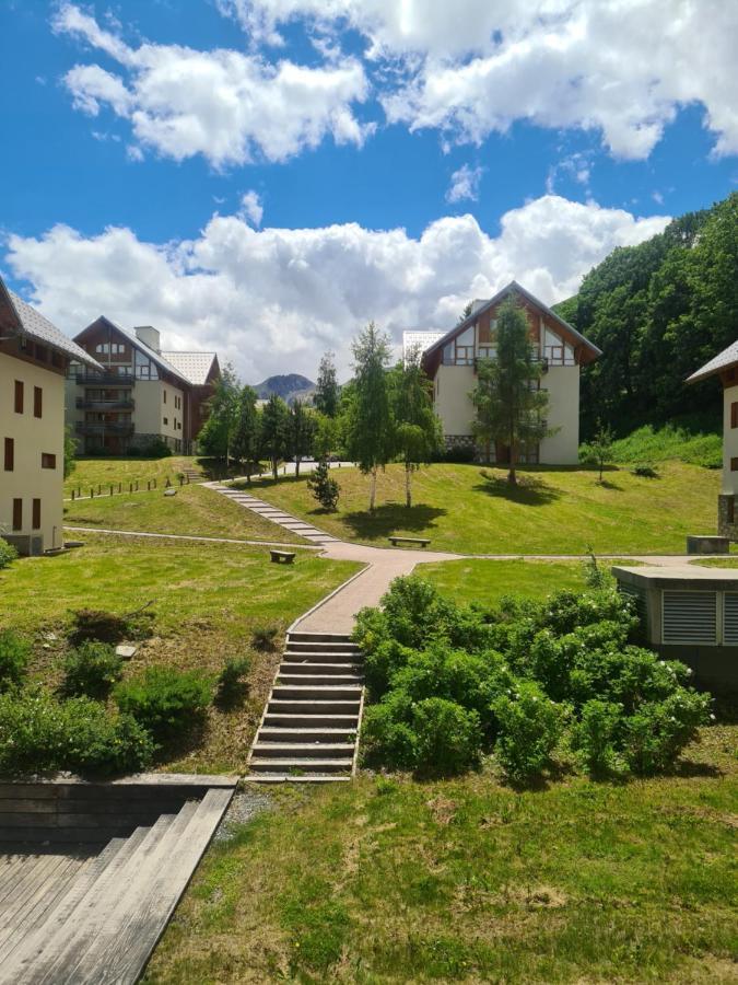 Les chalets du galibier 2 WIFI Parking privé 4stars Valloire Bagian luar foto